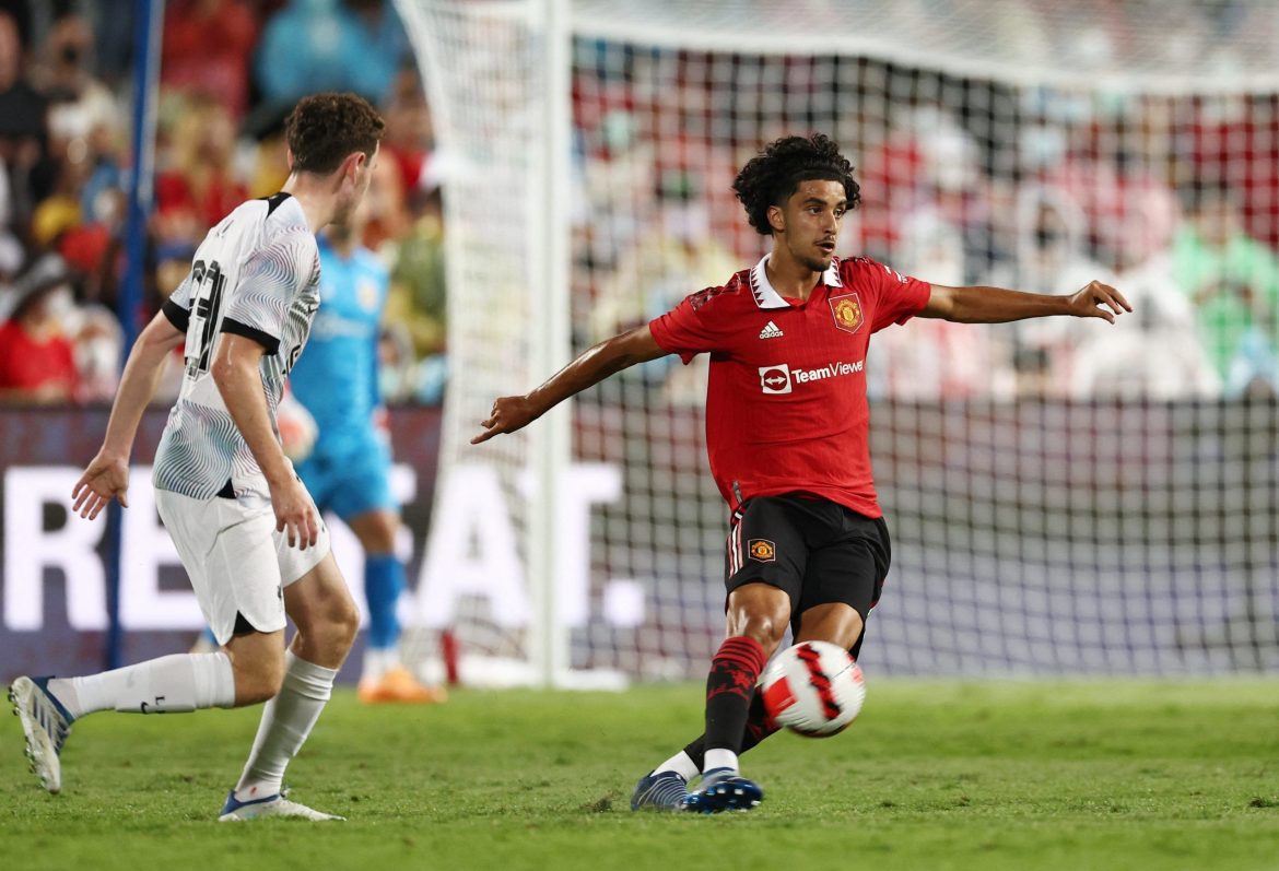 Man United can find own De Jong in Iqbal