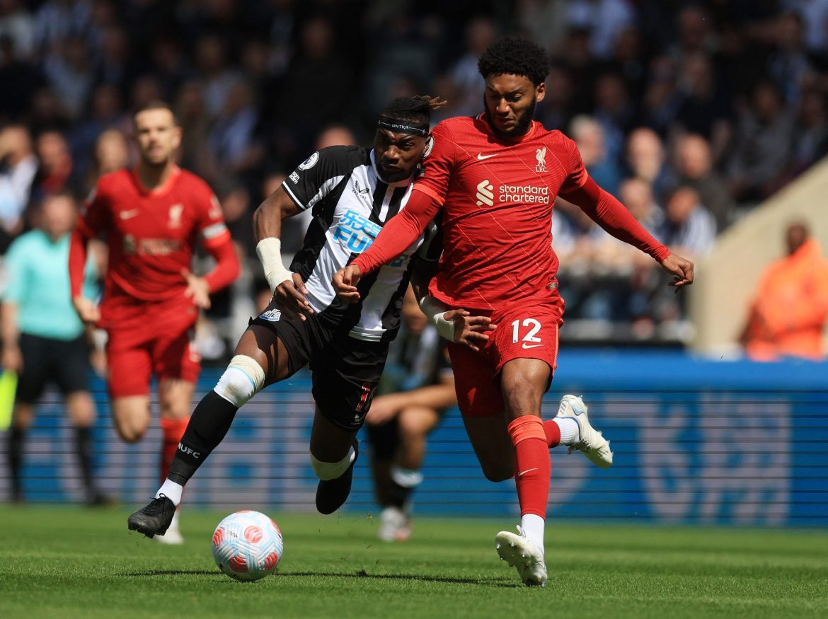 Newcastle transfer news on Saint-Maximin